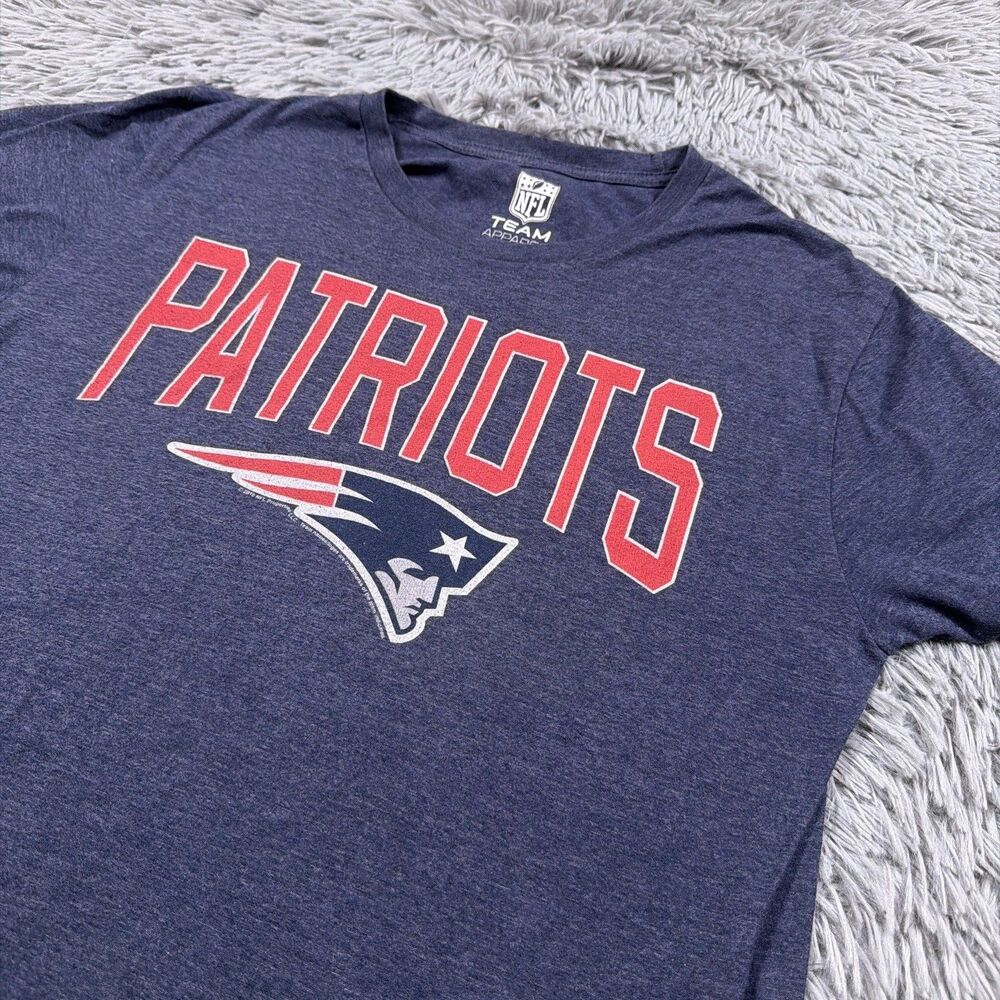 NFL Shirt Large Blue Red New England Patriots Team Apparel Center Spell Out Mens
